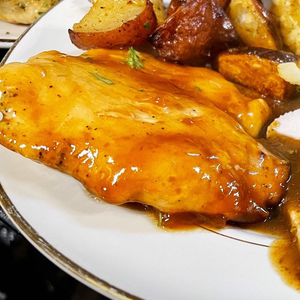 Fenton Winery & Brewery Apple Bourbon Chicken