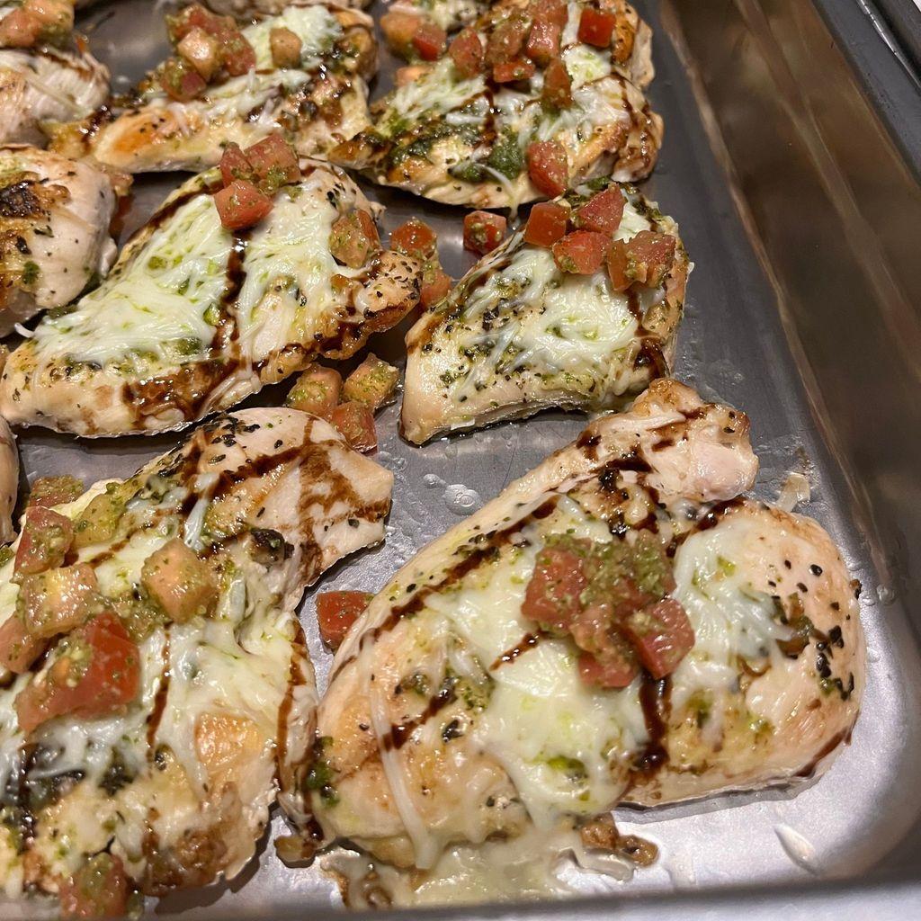 Fenton Winery & Brewery Caprese Chicken