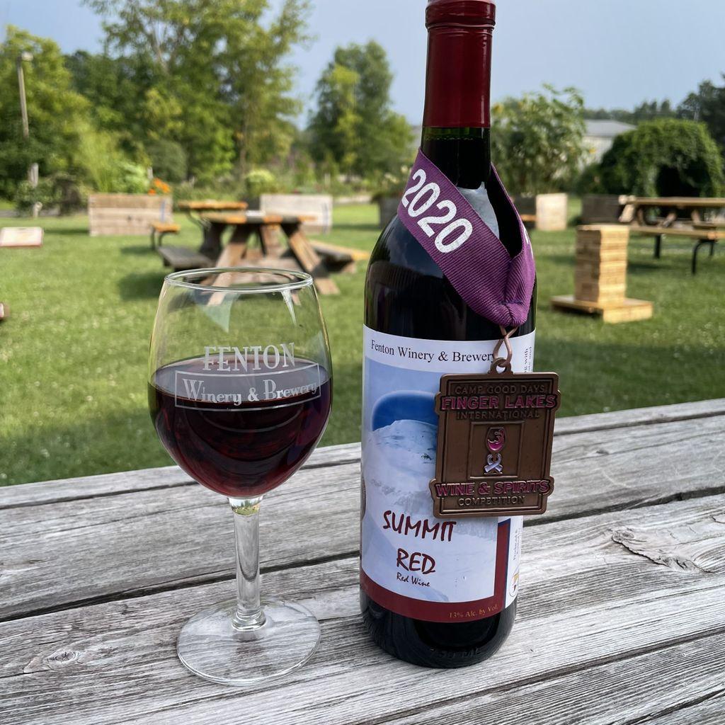 Fenton Winery & Brewery SUMMIT RED Pinot Noir