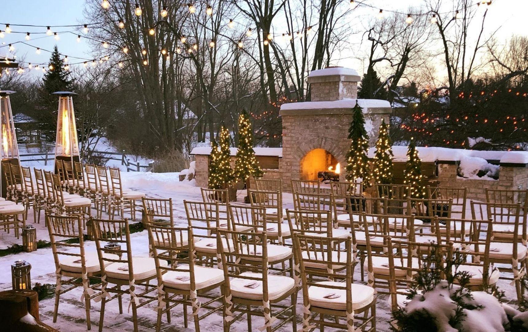 Winter patio ceremony at Fenton Winery & Brewery